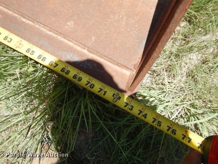 image for item HV9236 Ford  tractor