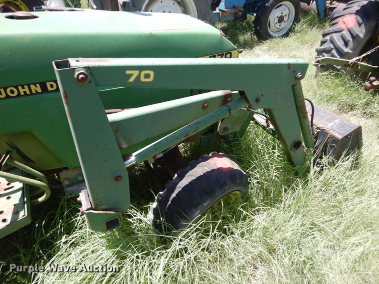 image for item HV9237 John Deere 770  tractor