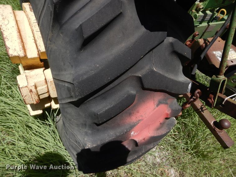 image for item HV9237 John Deere 770  tractor