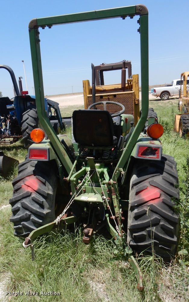 image for item HV9238 John Deere 770  tractor