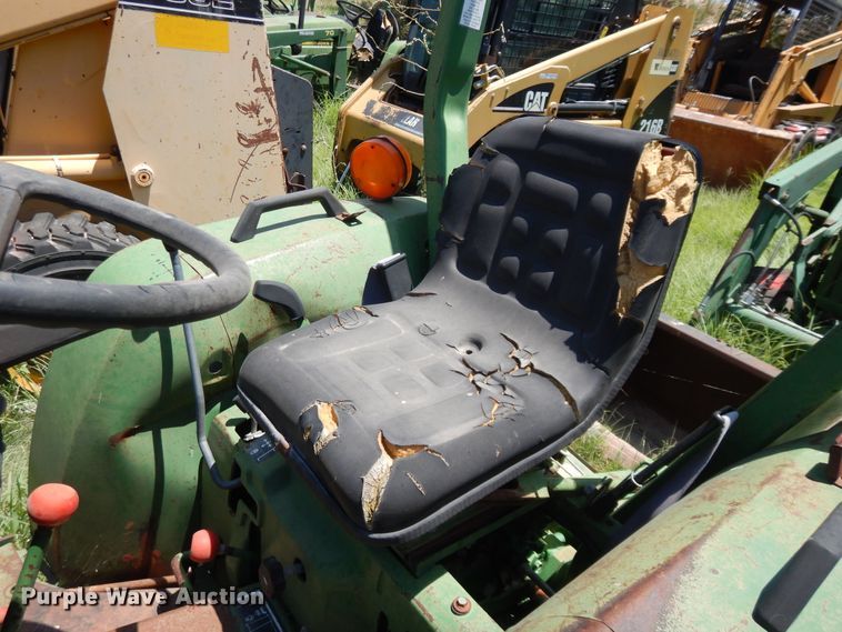 image for item HV9238 John Deere 770  tractor