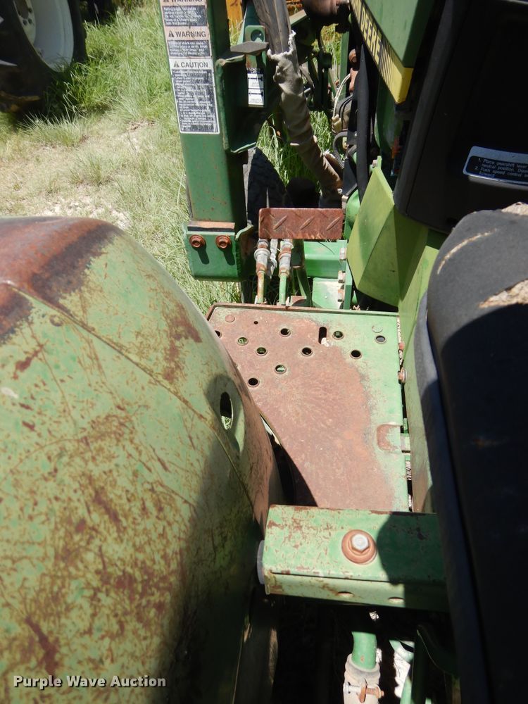 image for item HV9238 John Deere 770  tractor