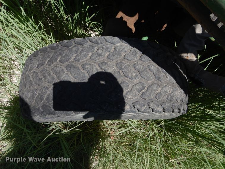 image for item HV9238 John Deere 770  tractor