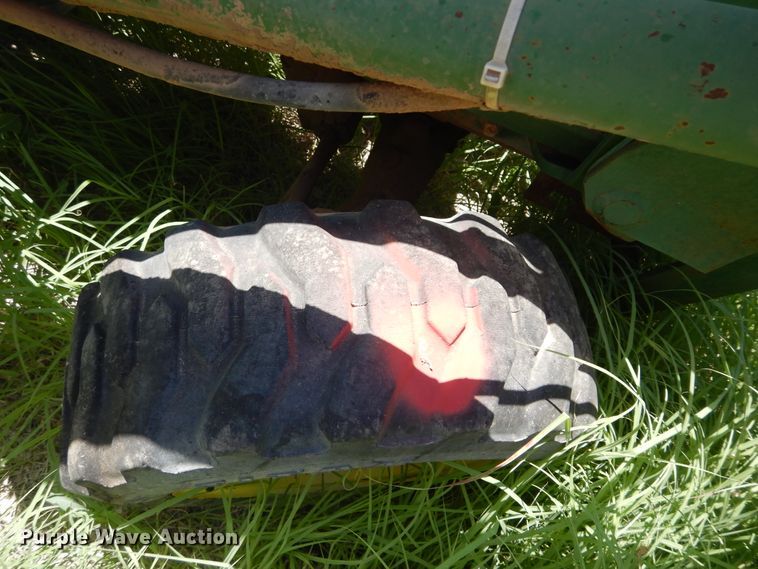 image for item HV9238 John Deere 770  tractor