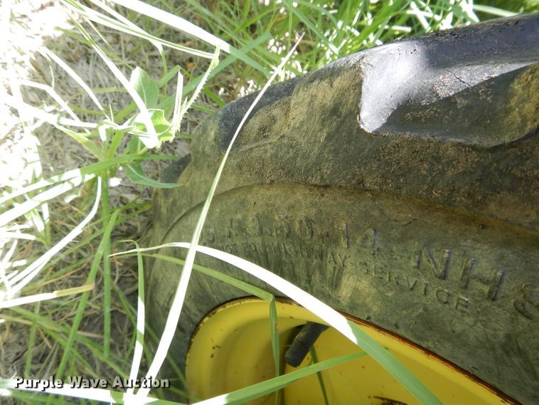 image for item HV9238 John Deere 770  tractor