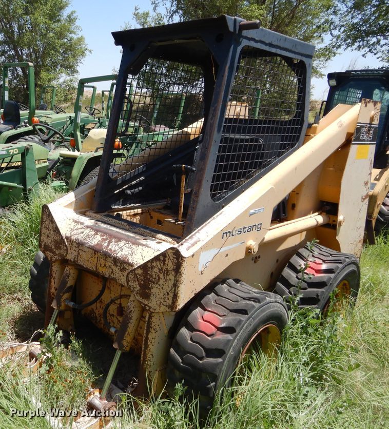 image for item HV9242 Mustang 552  skid steer loader
