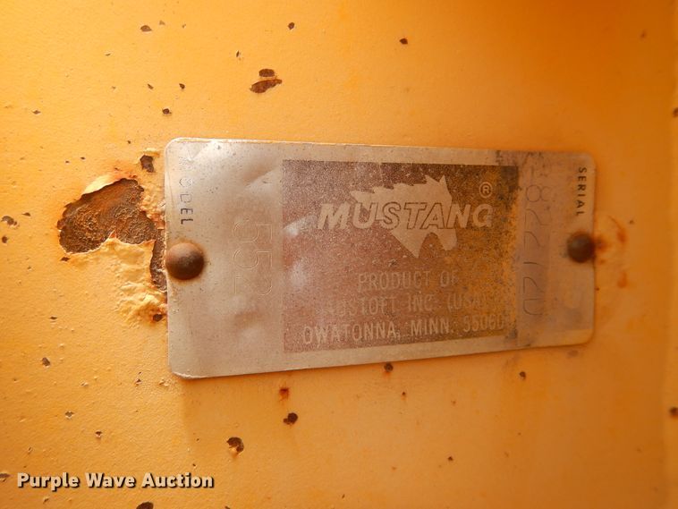 image for item HV9242 Mustang 552  skid steer loader