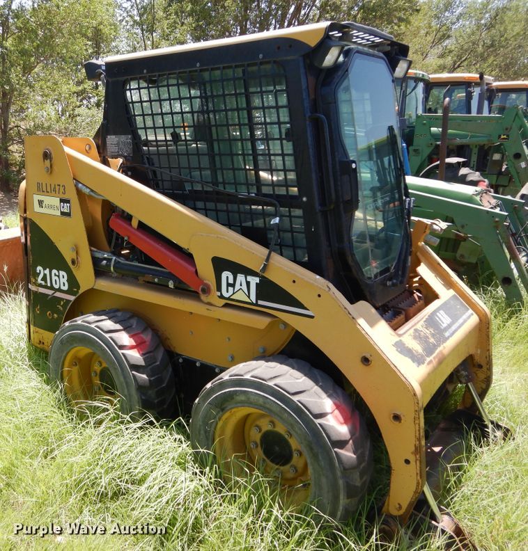 image for item HV9243 2005 Caterpillar 216B  skid steer loader