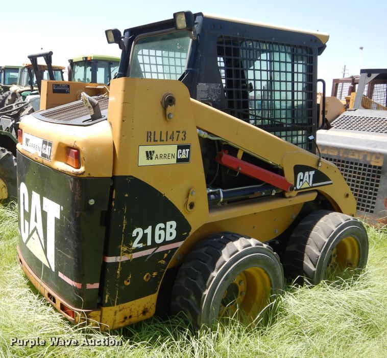 image for item HV9243 2005 Caterpillar 216B  skid steer loader
