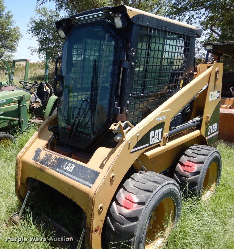image for item HV9243 2005 Caterpillar 216B  skid steer loader