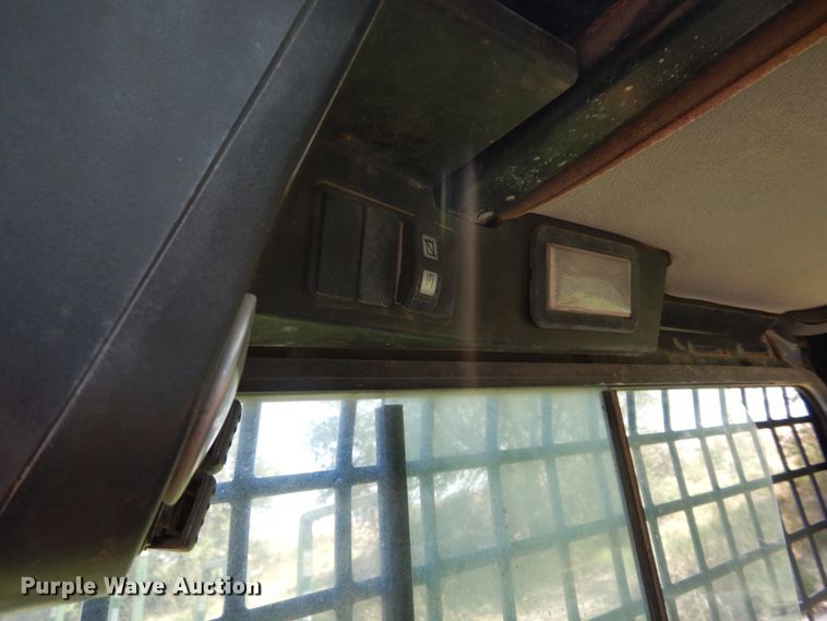 image for item HV9243 2005 Caterpillar 216B  skid steer loader