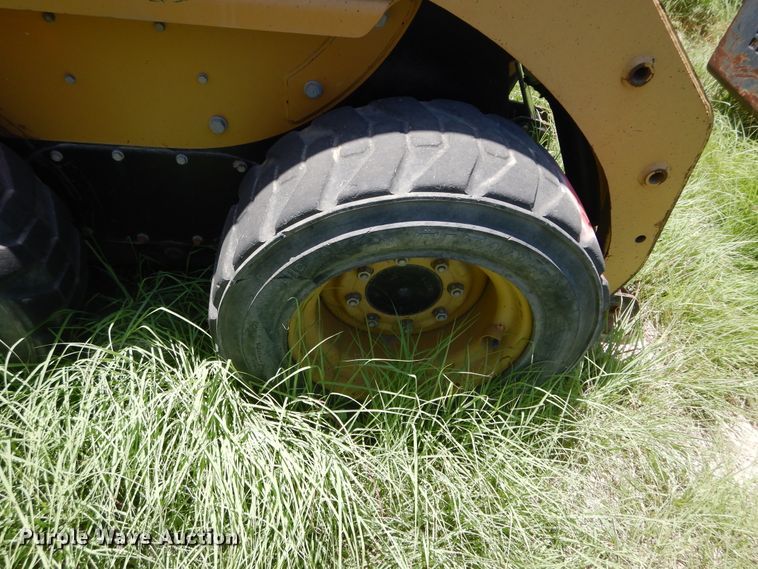 image for item HV9243 2005 Caterpillar 216B  skid steer loader