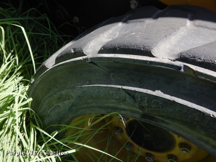 image for item HV9243 2005 Caterpillar 216B  skid steer loader