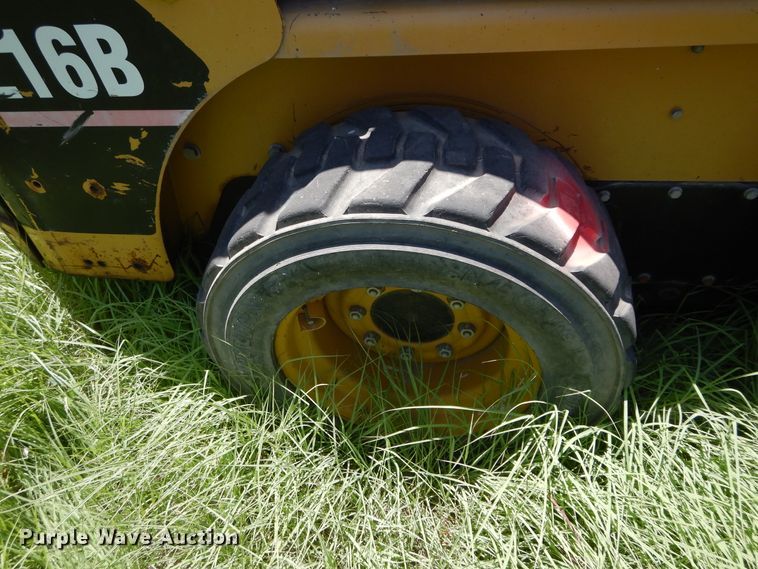 image for item HV9243 2005 Caterpillar 216B  skid steer loader