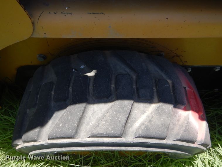 image for item HV9243 2005 Caterpillar 216B  skid steer loader