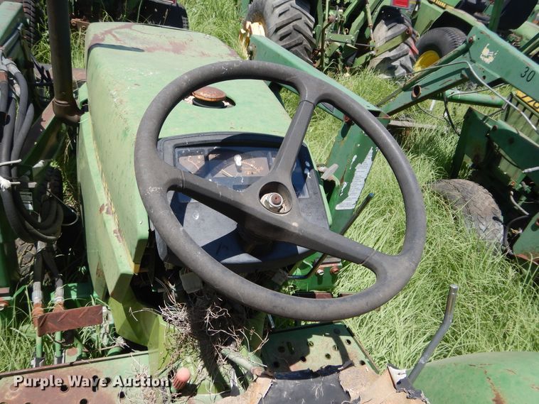 image for item HV9245 John Deere 770  tractor