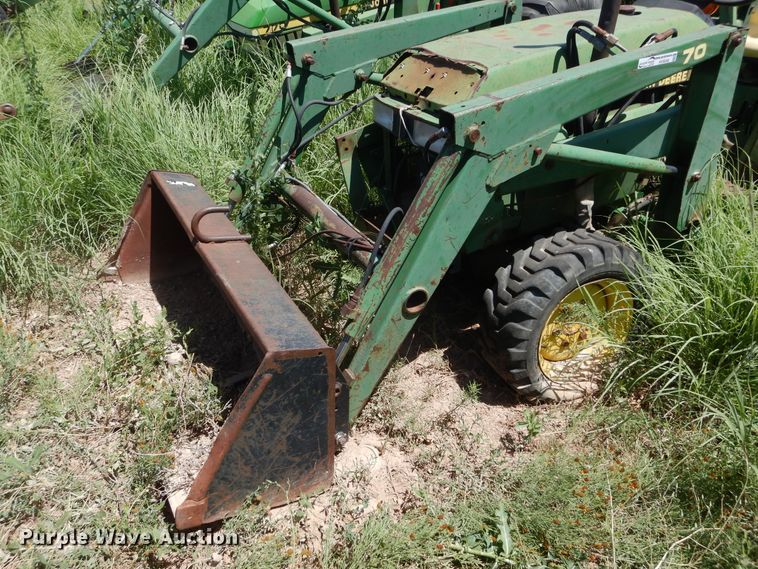 image for item HV9246 John Deere 770  tractor