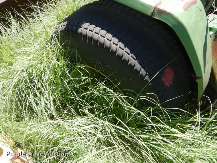 image for item HV9246 John Deere 770  tractor