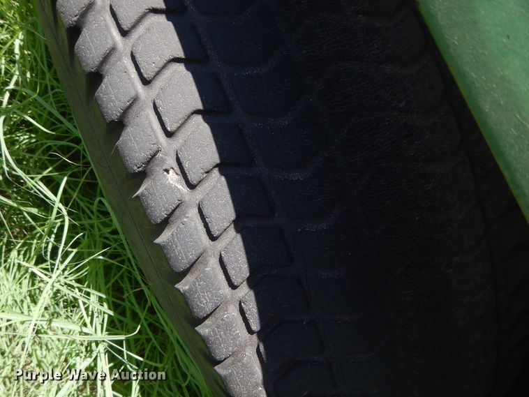 image for item HV9246 John Deere 770  tractor