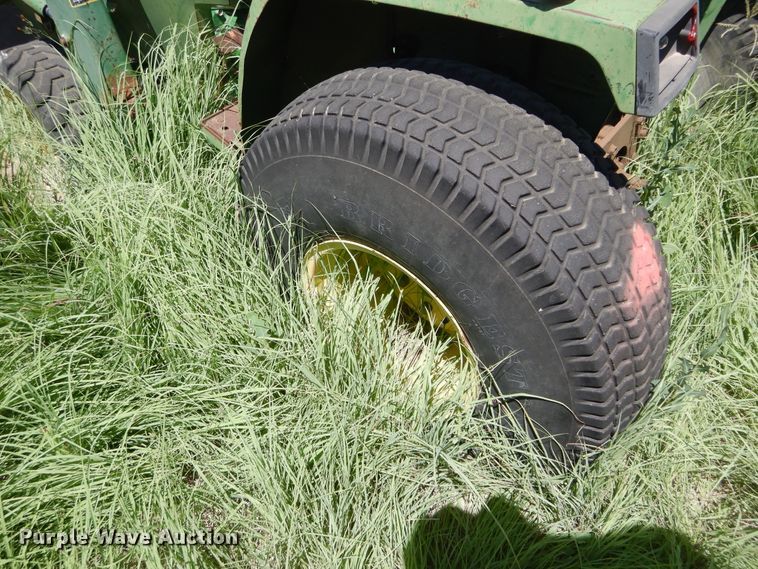 image for item HV9246 John Deere 770  tractor