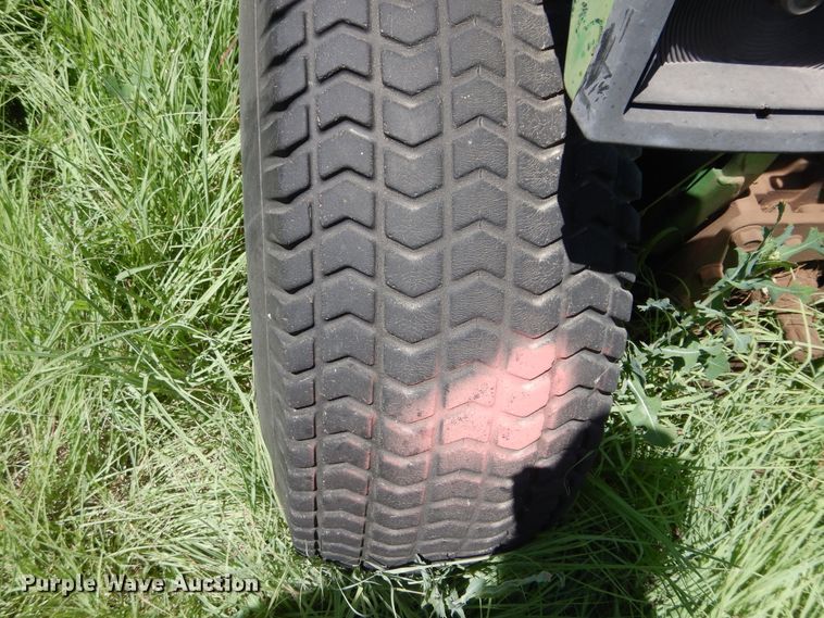 image for item HV9246 John Deere 770  tractor