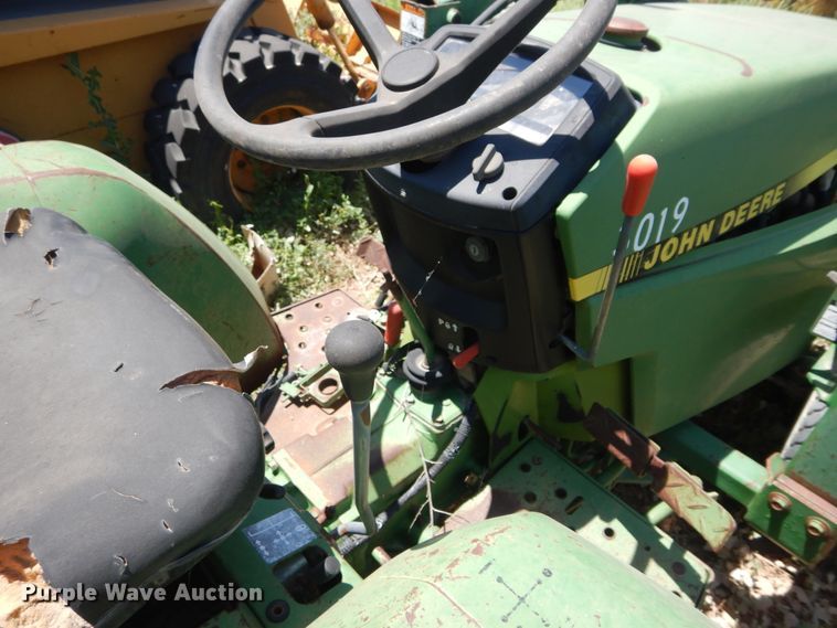 image for item HV9247 John Deere 770  tractor