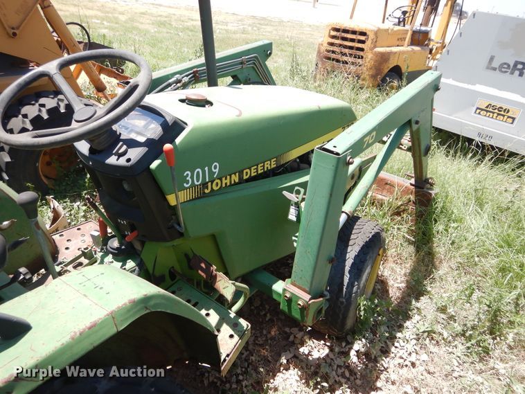 image for item HV9247 John Deere 770  tractor