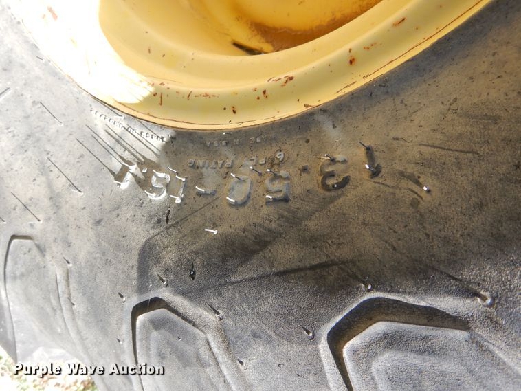 image for item HV9247 John Deere 770  tractor