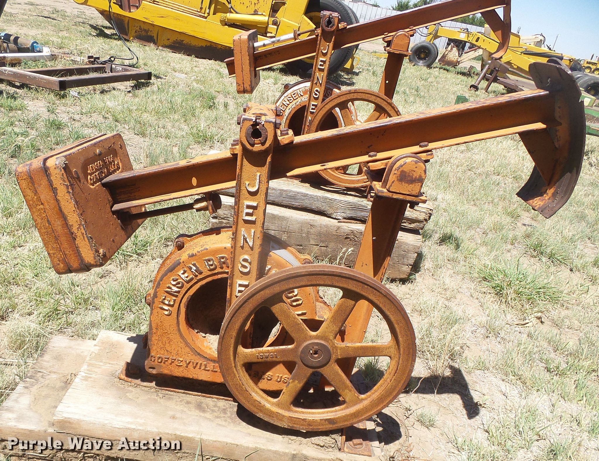 (2) Jensen pump jacks in Sublette, KS Item EL9158 sold Purple Wave