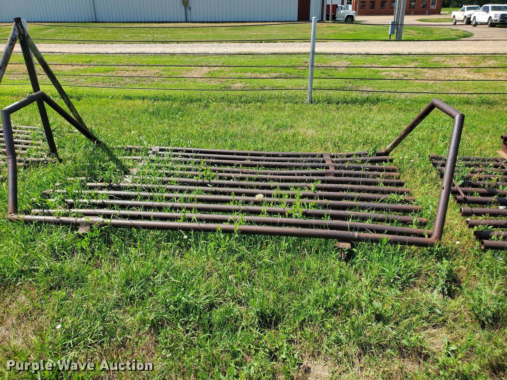 Cattle guard in Hays, KS Item HK9055 sold Purple Wave