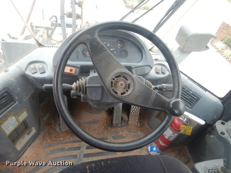 image for item DG8679 2006 Komatsu WA250-5L  wheel loader