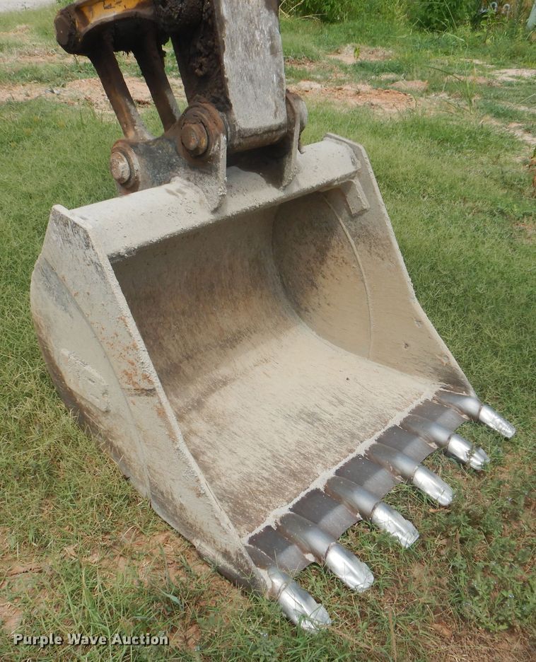 image for item DG8681 2009 Komatsu PC88MR-8  mini excavator