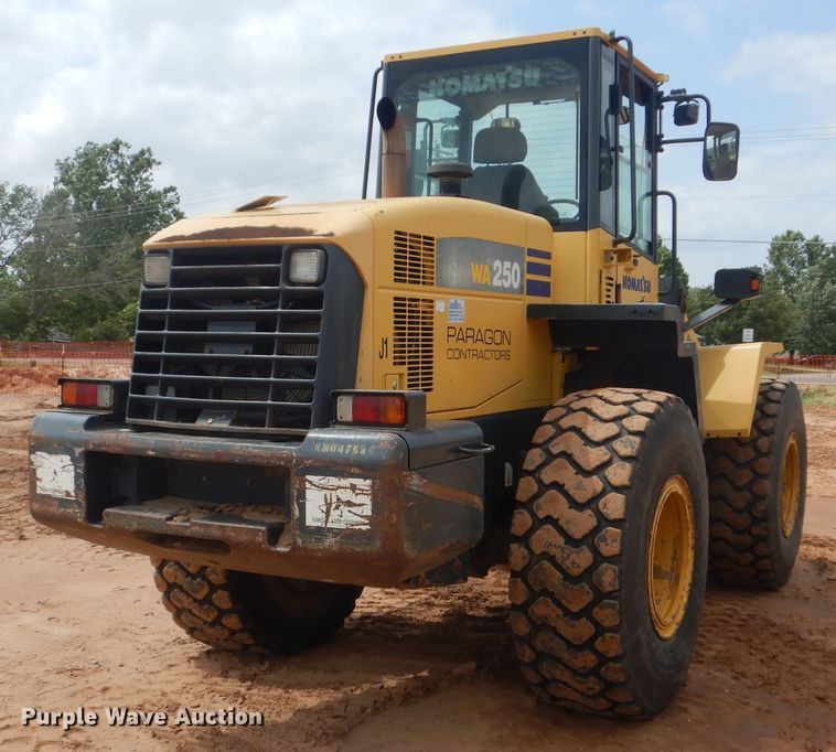 image for item DG8682 2004 Komatsu WA250-5  wheel loader