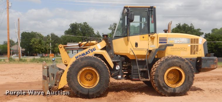 image for item DG8682 2004 Komatsu WA250-5  wheel loader
