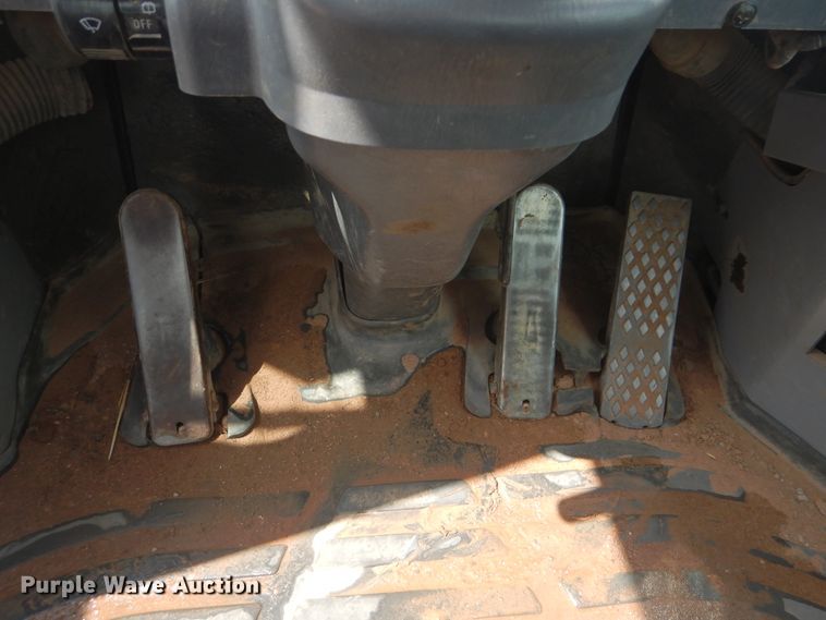 image for item DG8682 2004 Komatsu WA250-5  wheel loader