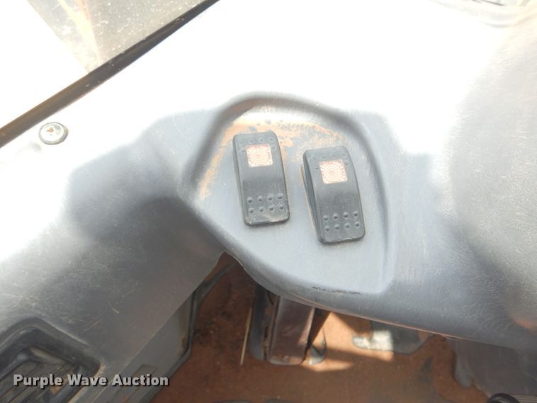 image for item DG8682 2004 Komatsu WA250-5  wheel loader