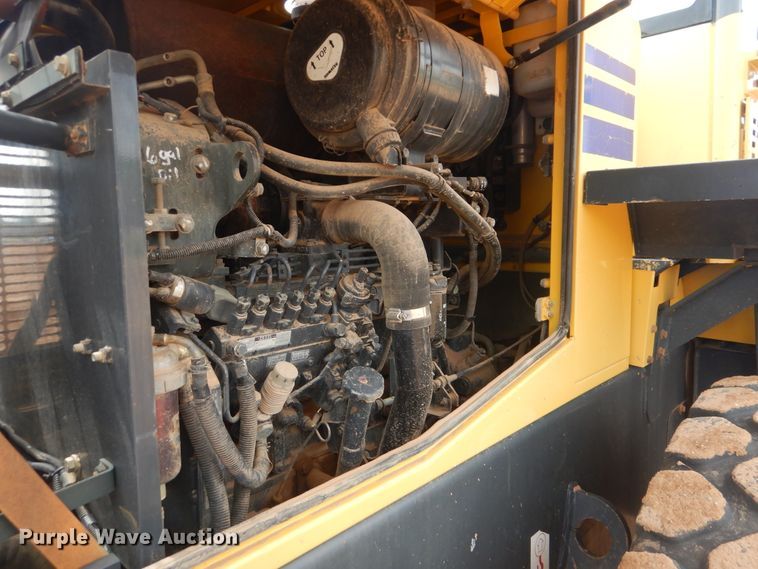 image for item DG8682 2004 Komatsu WA250-5  wheel loader