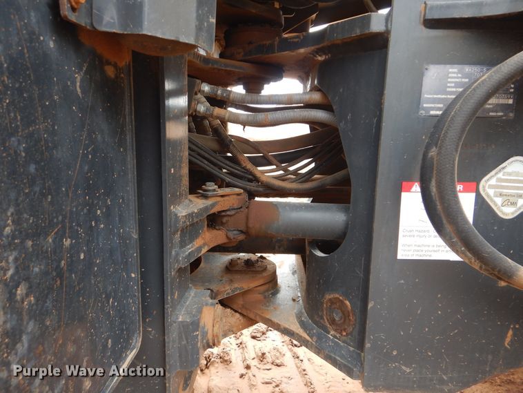 image for item DG8682 2004 Komatsu WA250-5  wheel loader