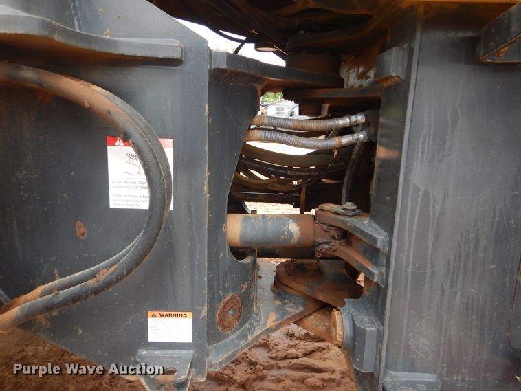 image for item DG8682 2004 Komatsu WA250-5  wheel loader