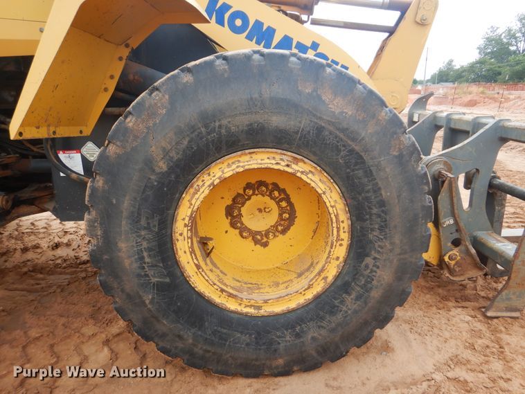 image for item DG8682 2004 Komatsu WA250-5  wheel loader