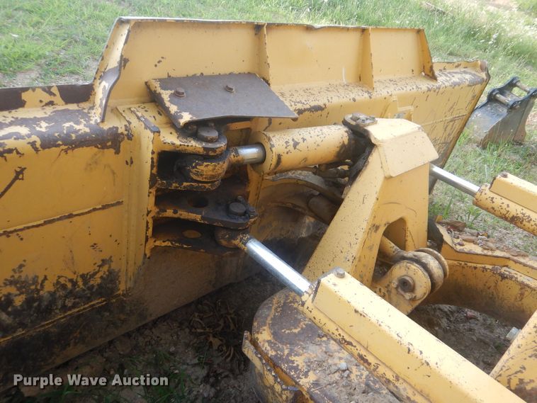 image for item DG8721 2005 Komatsu D37EX  dozer