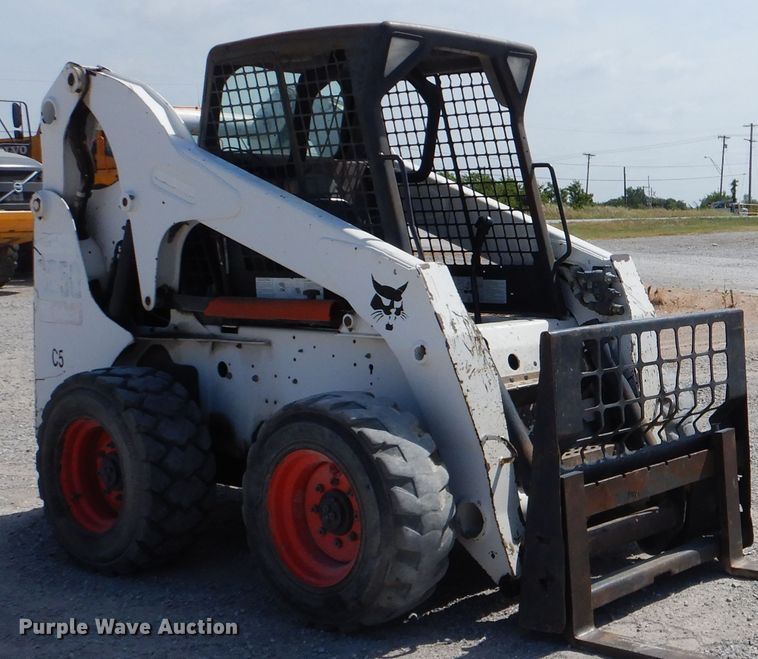 image for item DG8726 Bobcat S250  skid steer loader