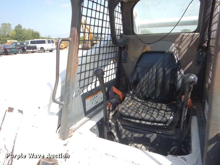 image for item DG8726 Bobcat S250  skid steer loader