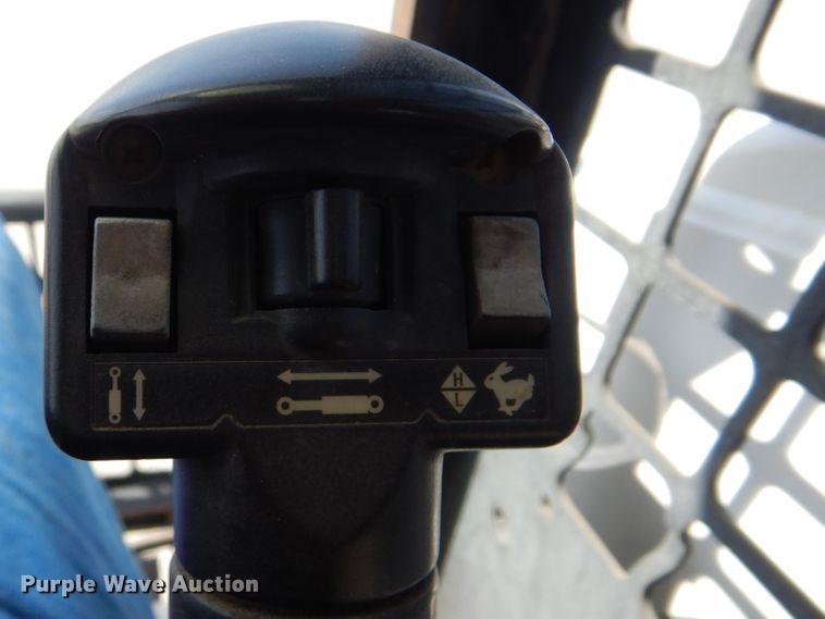 image for item DG8726 Bobcat S250  skid steer loader