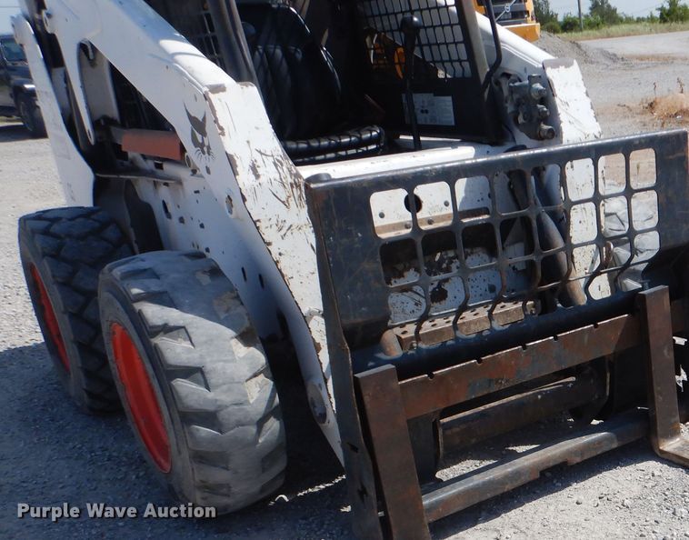 image for item DG8726 Bobcat S250  skid steer loader