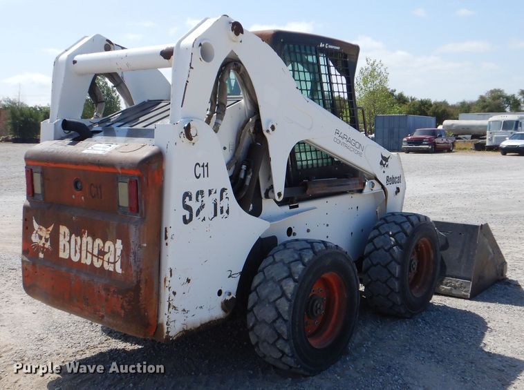 image for item DG8727 2005 Bobcat S250  skid steer loader