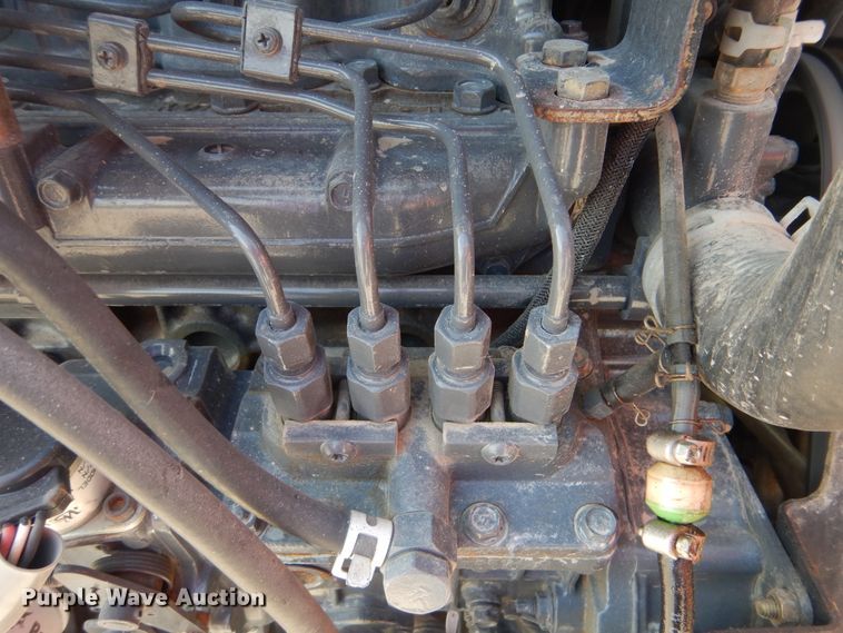 image for item DG8727 2005 Bobcat S250  skid steer loader