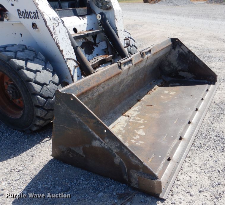 image for item DG8727 2005 Bobcat S250  skid steer loader