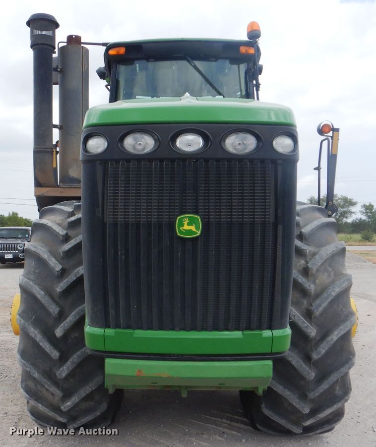 image for item DG8728 2009 John Deere 9530  Scraper Special 4WD tractor
