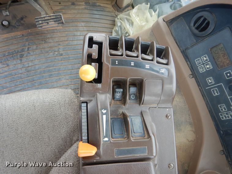 image for item DG8728 2009 John Deere 9530  Scraper Special 4WD tractor